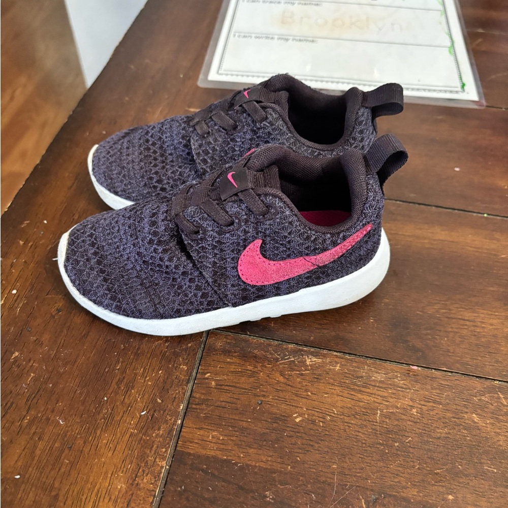 Nike Kids' Black and Pink Sneakers